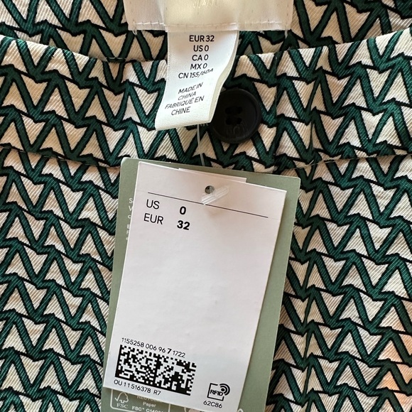 H&M flared pant - Picture 2 of 4